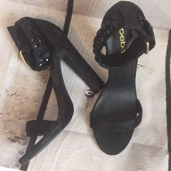 Bebe lace heels in size 8 - Picture 2 of 16